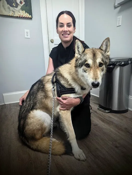 Elm Hill Veterinary Clinic 9