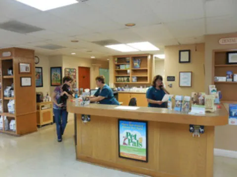 Towne North Animal Hospital 12