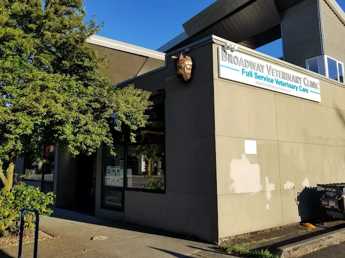 Broadway Veterinary Clinic 1