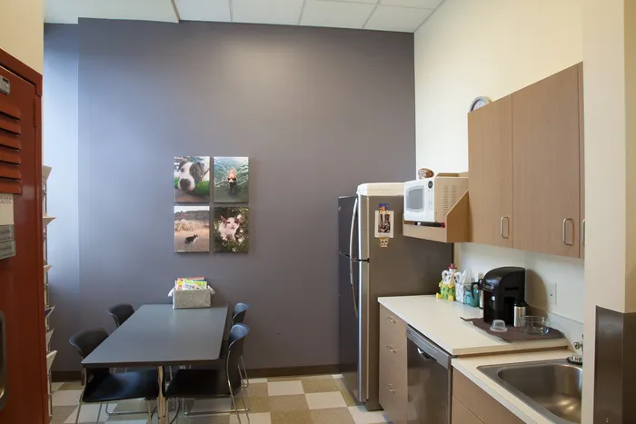 Juanita Bay Veterinary Hospital 8