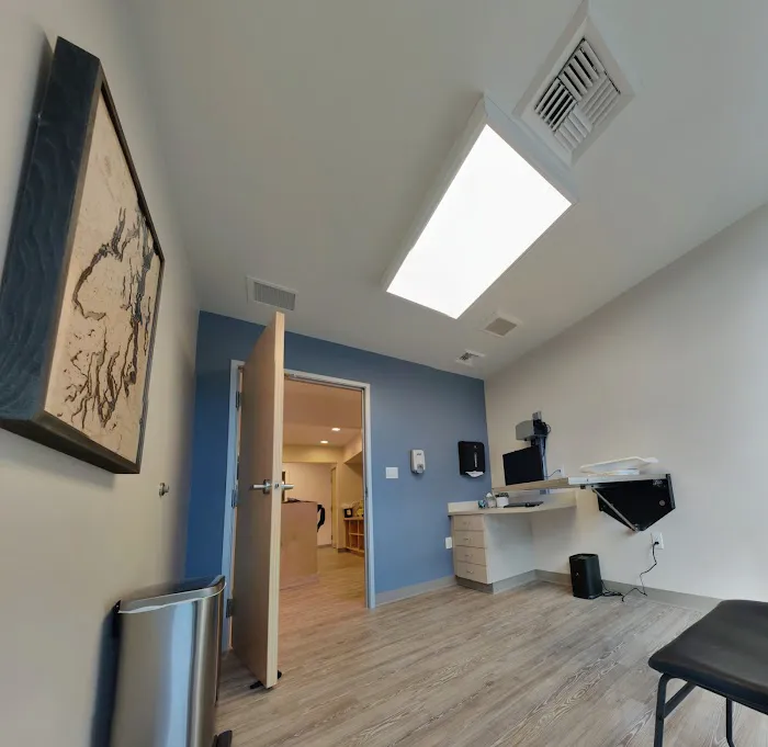 Richmond Beach Animal Hospital 12