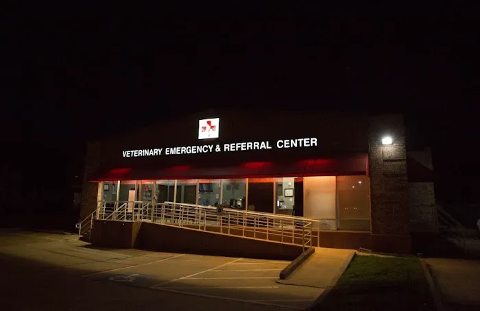 Animal Emergency Clinic NE 5