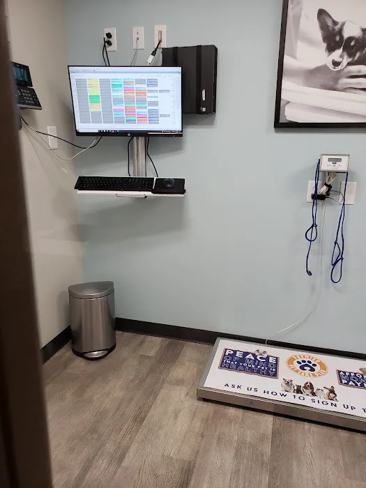 Roanoke Animal Hospital 9