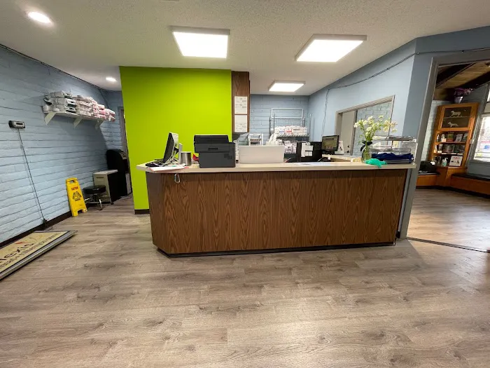 Grand Animal Hospital 1