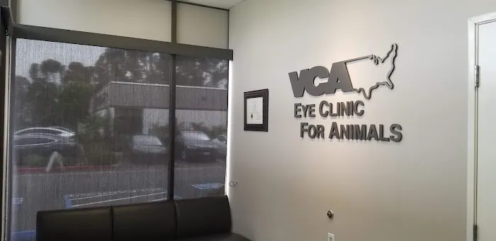 VCA Eye Clinic for Animals 12