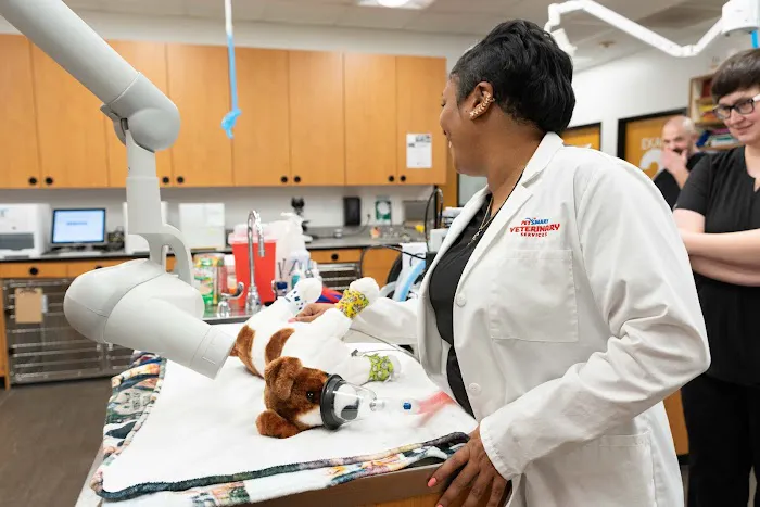 PetSmart Veterinary Services - Troy 2