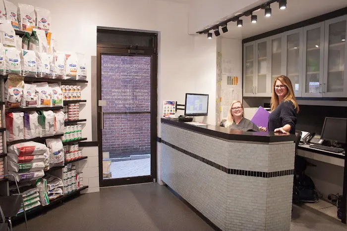 University Animal Hospital 2