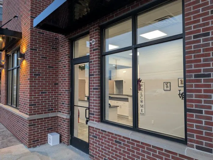 Monroe Parke Veterinary Hospital 8