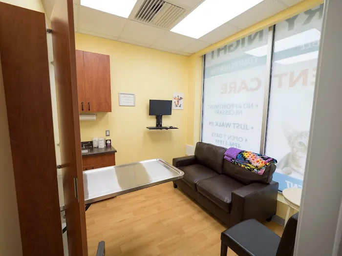 Priority Vet - Pet Urgent Care of Howell 5