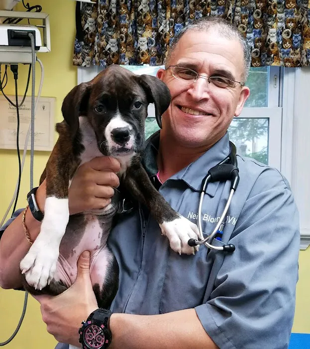 Central Monmouth Animal Hospital : Neil Bloom DVM 10