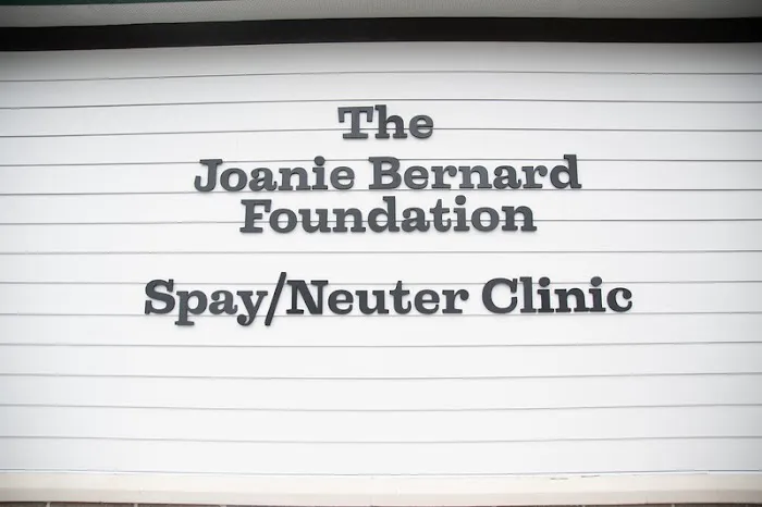 Dayton Humane Spay & Neuter Clinic 8