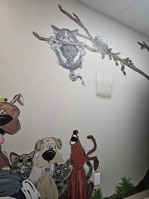 Lawrenceburg Veterinary Clinic 8