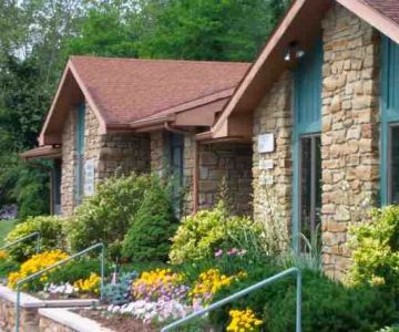 Waltz Animal Clinic