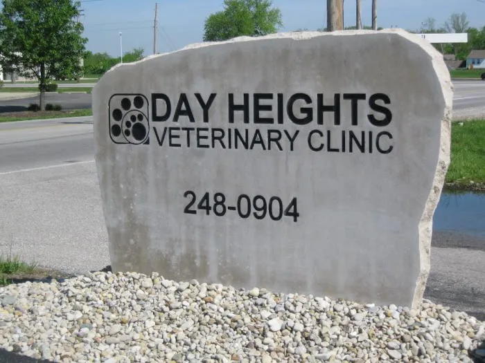 Day Heights Veterinary Clinic 12