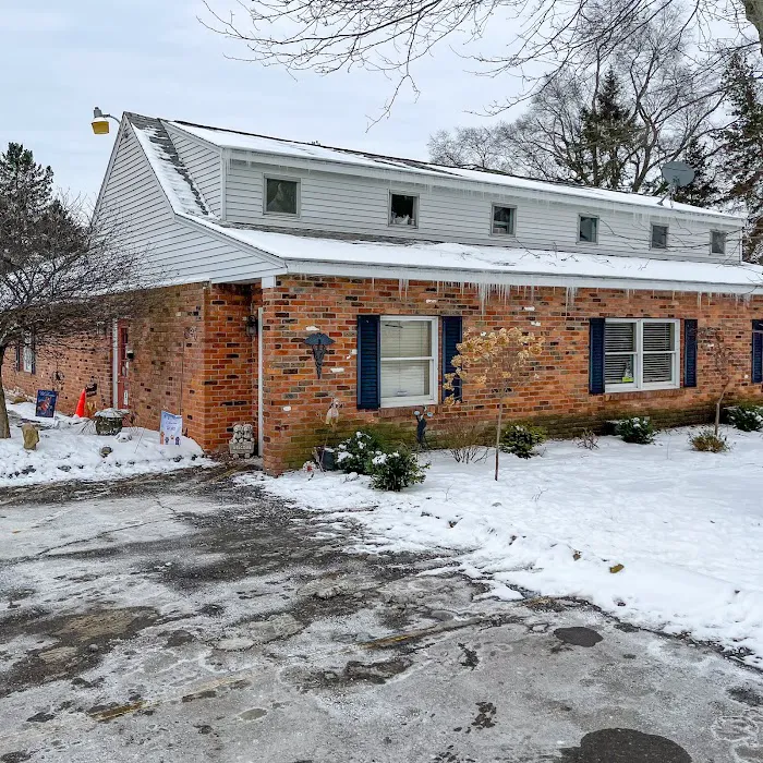 Fenton Veterinary Clinic LLC 4