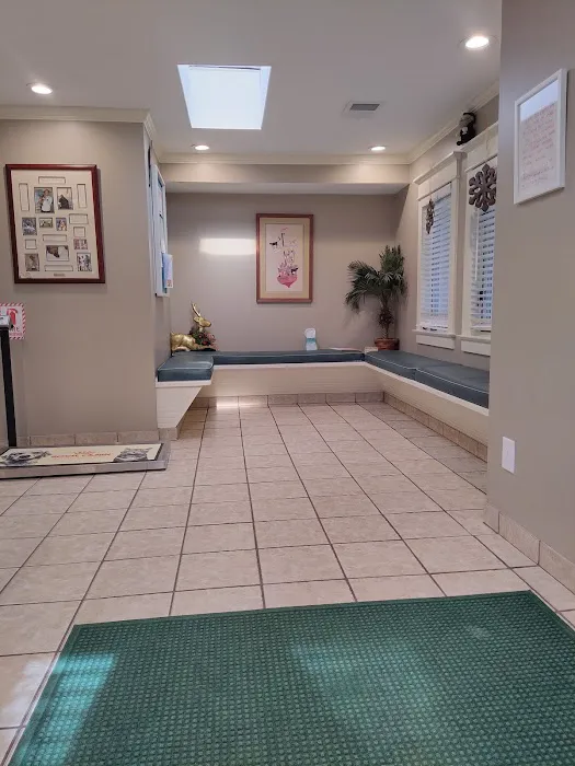 Annapolis Animal Hospital 10