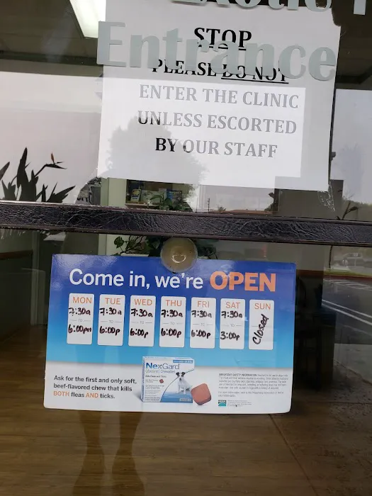 Plaza Boulevard Pet Hospital 9