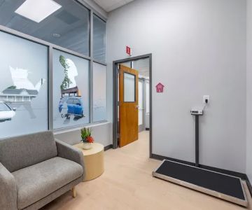 Livewell Animal Urgent Care of East Nashville
