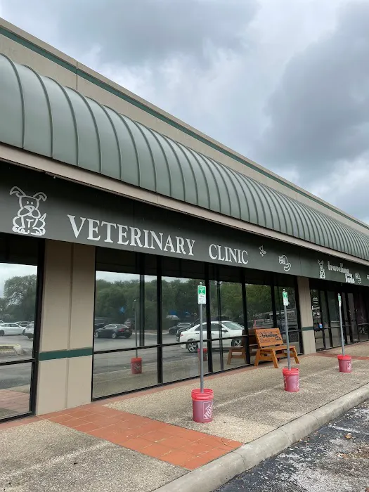 Traveling Tails Veterinary Clinic | Thousand Oaks 12