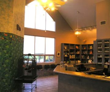 Ten West Bird & Animal Hospital