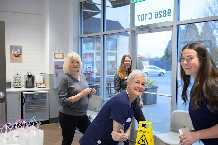 PetMedic Urgent Care Vet Clinic 7