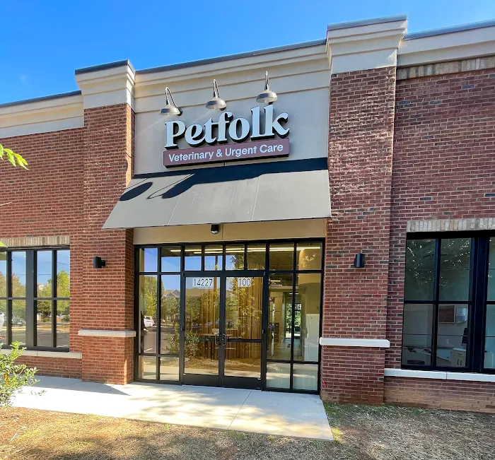 Petfolk Veterinary & Urgent Care - Huntersville 3