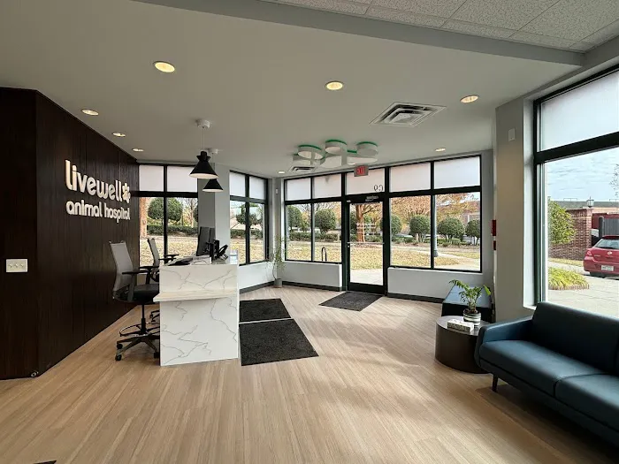 Livewell Animal Hospital of Huntersville 1