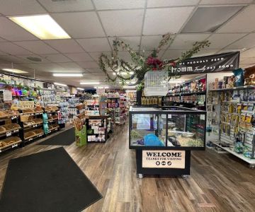 Lacey Pet Supply with Next Level Exotics