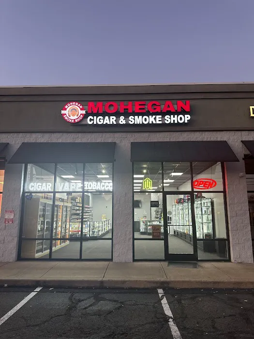 Mohegan smokeshop cigar & vape 3