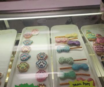 Canine Cookies N Cream Dog Bakery