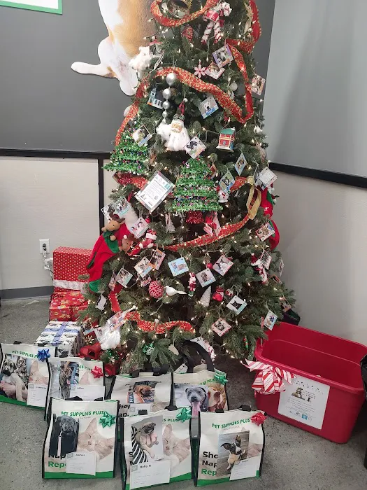 Pet Supplies Plus St. Peter's 9