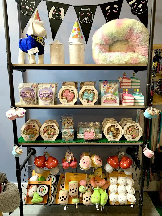 Gus's Place Dog Store 1