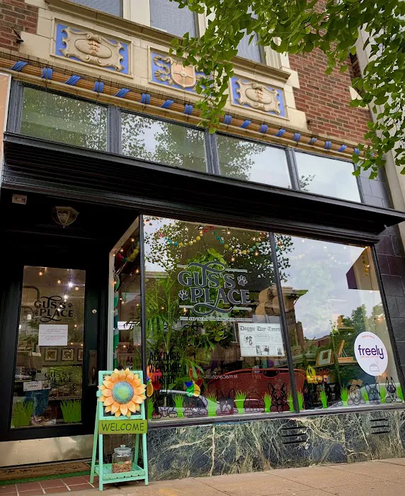 Gus's Place Dog Store 9
