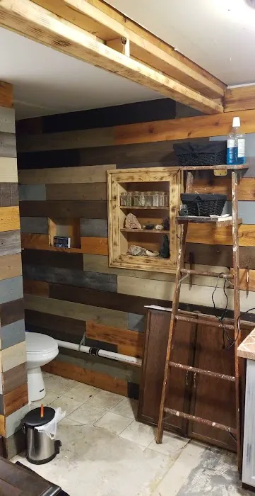 Dave's Cichlids & Water Works 10