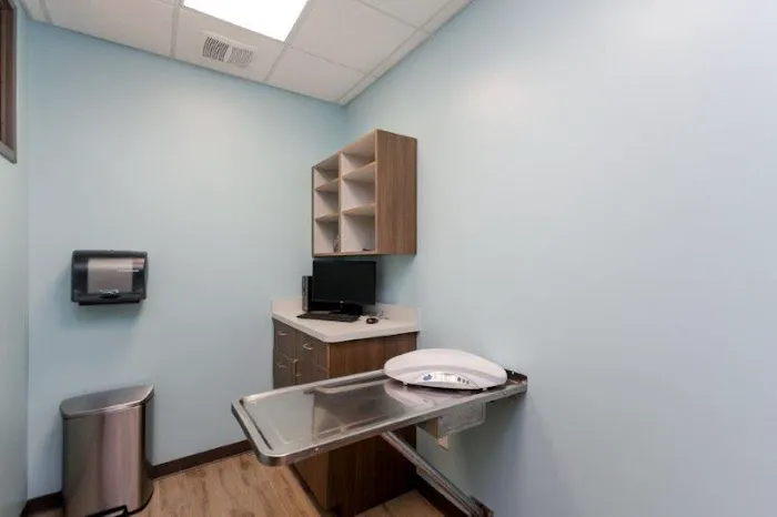 Animal Hospital Biscoe 5