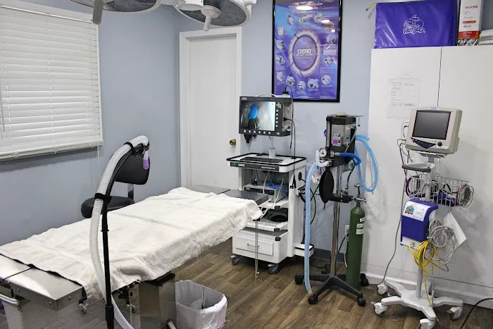 Warrick Veterinary Clinic - Newburgh Plaza 2
