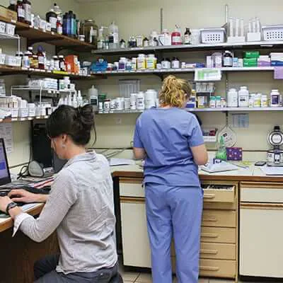 Warrick Veterinary Clinic - Newburgh Plaza 3