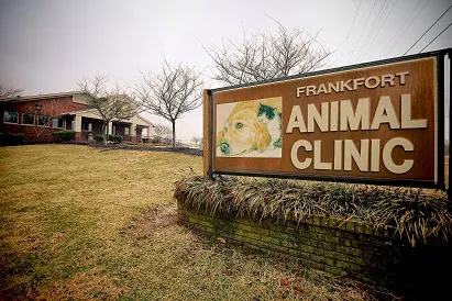 Frankfort Animal Clinic 8