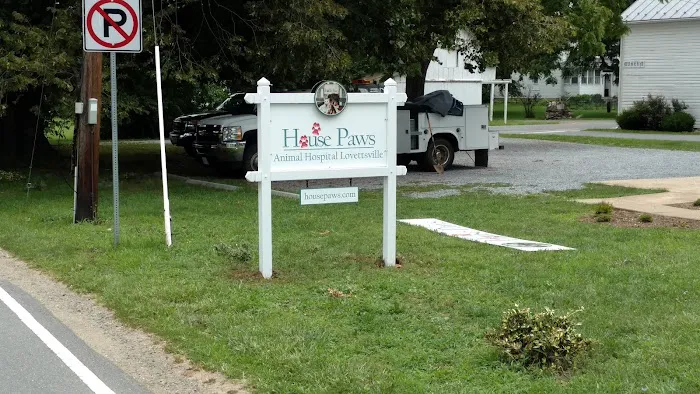 House Paws Animal Hospital Lovettsville 12