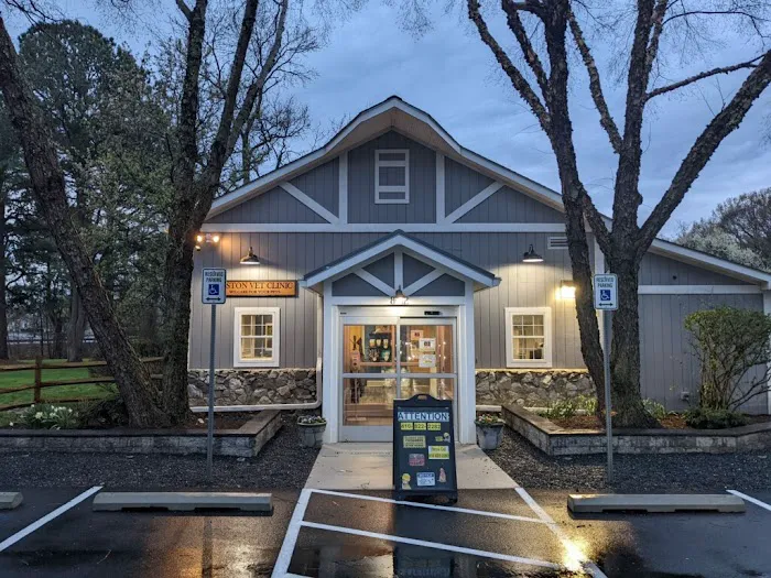 Easton Veterinary Clinic and Rehabilitation Center 5