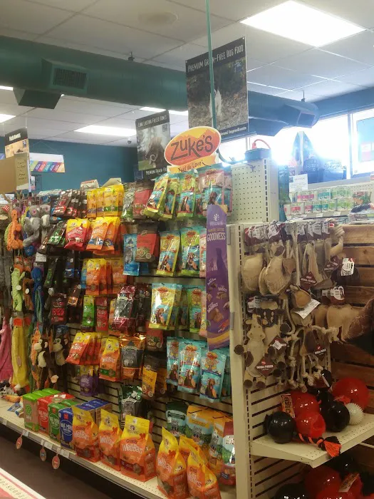 J & M Aquatics & Pet Center 6
