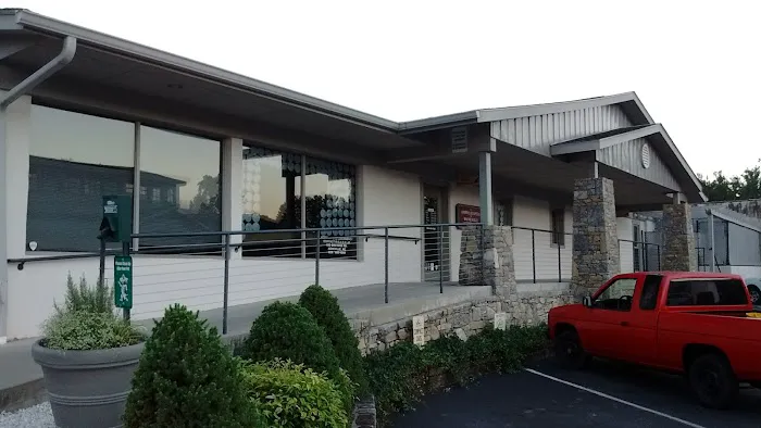 Animal Hospital of Waynesville 5