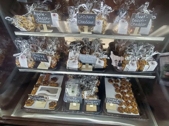 Black Dog Barkery LLC 8