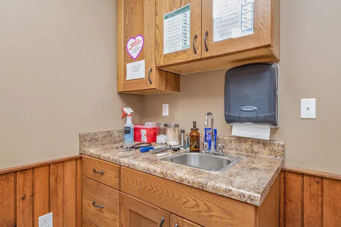 State Road Animal Hospital 4