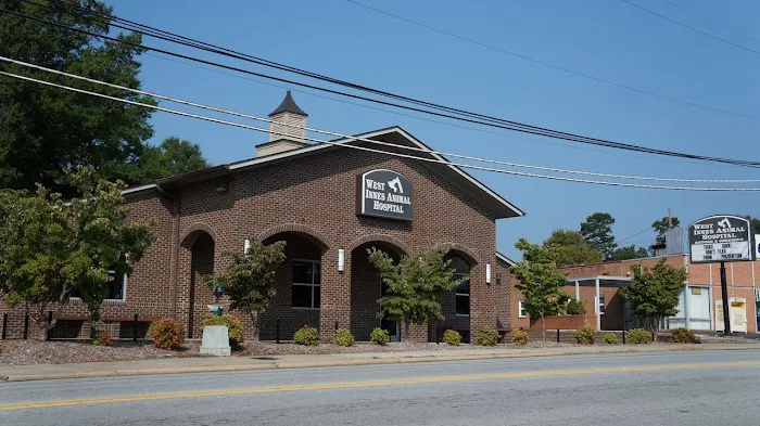 West Innes Animal Hospital 8