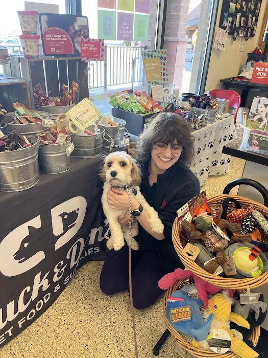 Chuck & Don's Pet Food & Supplies 12