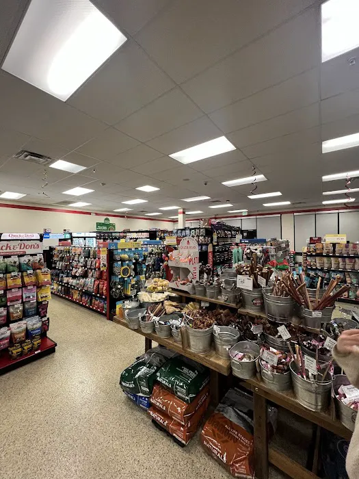 Chuck & Don's Pet Food & Supplies 12