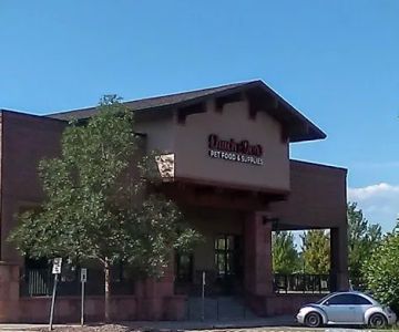 Chuck & Don's Pet Food & Supplies