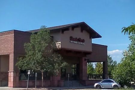 Chuck & Don's Pet Food & Supplies