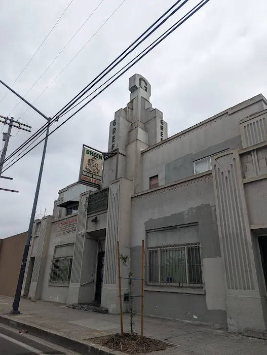 Green Dog & Cat Hospital 1